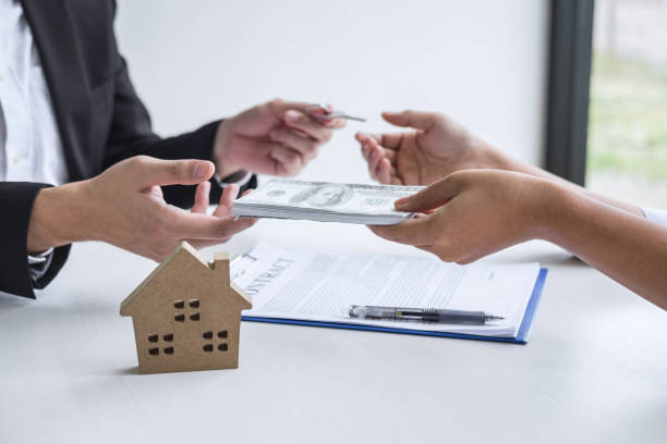 Borrower receiving cash funding for residential hard money loan