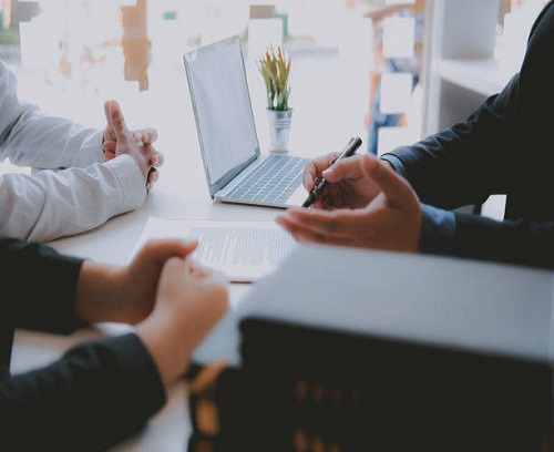 No income loan service discussion with lender