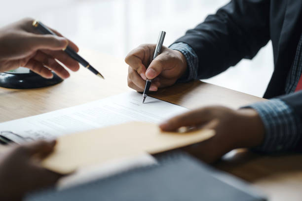 Signing papers for no income verification loan approval