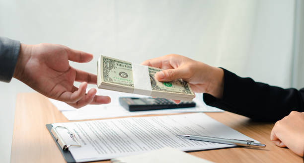 Business loan funding exchanged during private lending deal